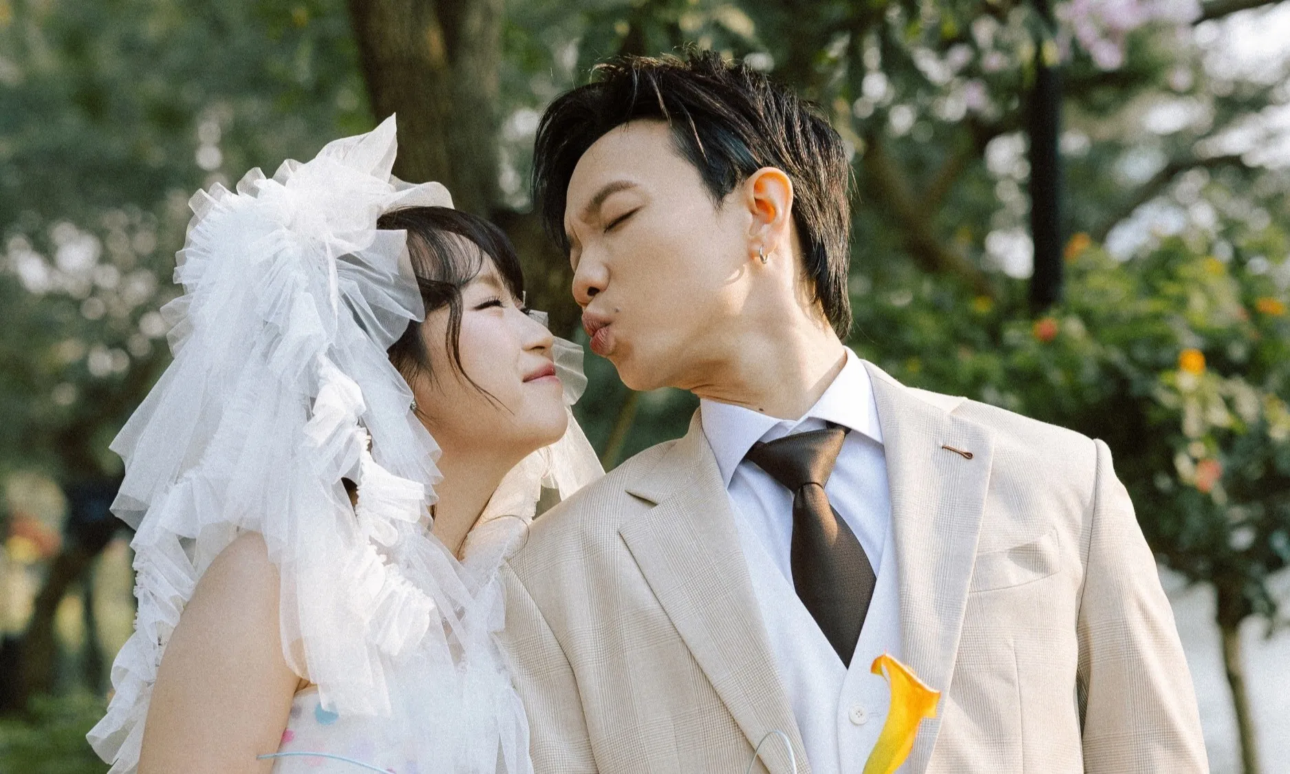 Trước thềm Concert, Hoàng Dũng ra mắt ca khúc đặc biệt hát tặng vợ trong đám cưới 