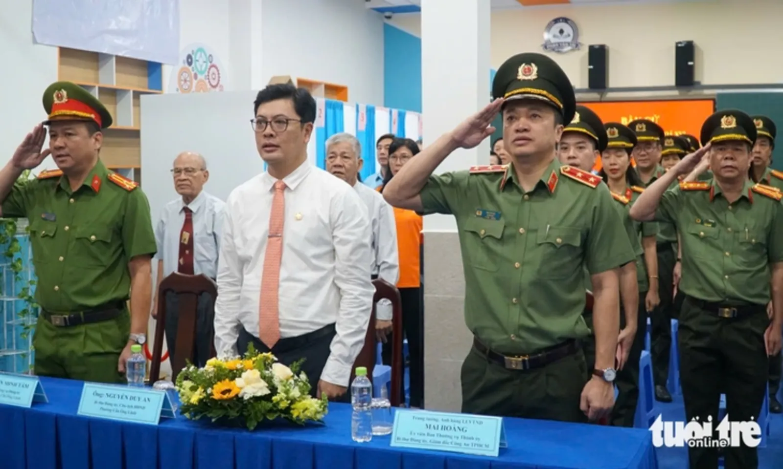 Lực lượng vũ trang TPHCM trang nghiêm thực hiện quyền bầu cử