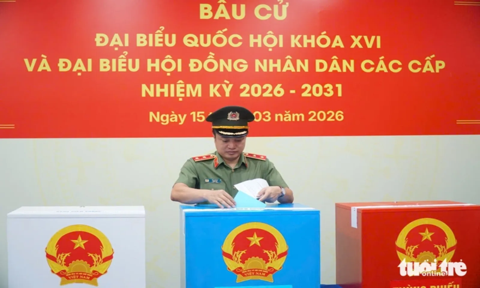 Lực lượng vũ trang TPHCM trang nghiêm thực hiện quyền bầu cử - Hình 2