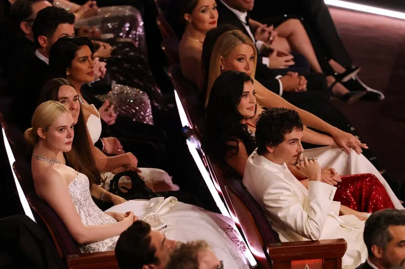 voh-loat-khoanh-khac-an-tuong-nhat-oscar-2026-10