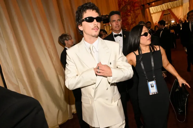 voh-loat-khoanh-khac-an-tuong-nhat-oscar-2026-20