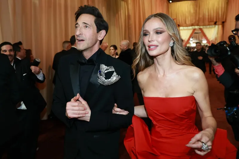 voh-loat-khoanh-khac-an-tuong-nhat-oscar-2026-21