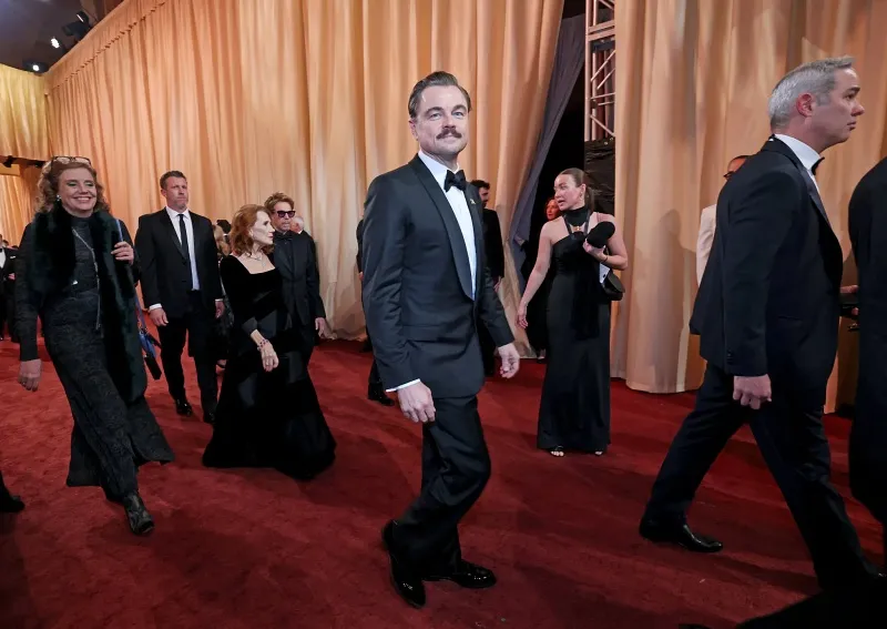 voh-loat-khoanh-khac-an-tuong-nhat-oscar-2026-23