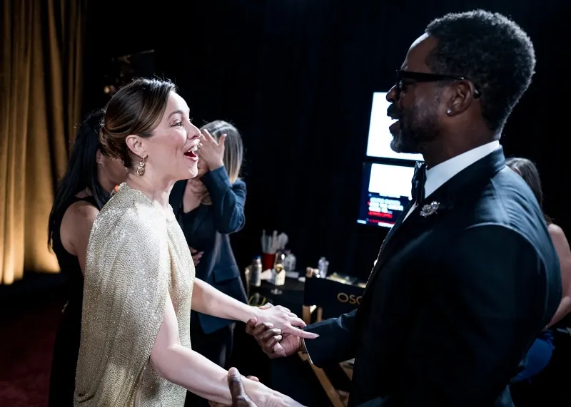 voh-loat-khoanh-khac-an-tuong-nhat-oscar-2026-31