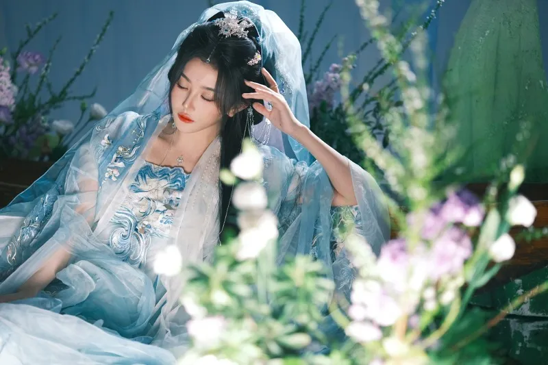 voh-tieu-su-khong-tuyet-nhi-h-13