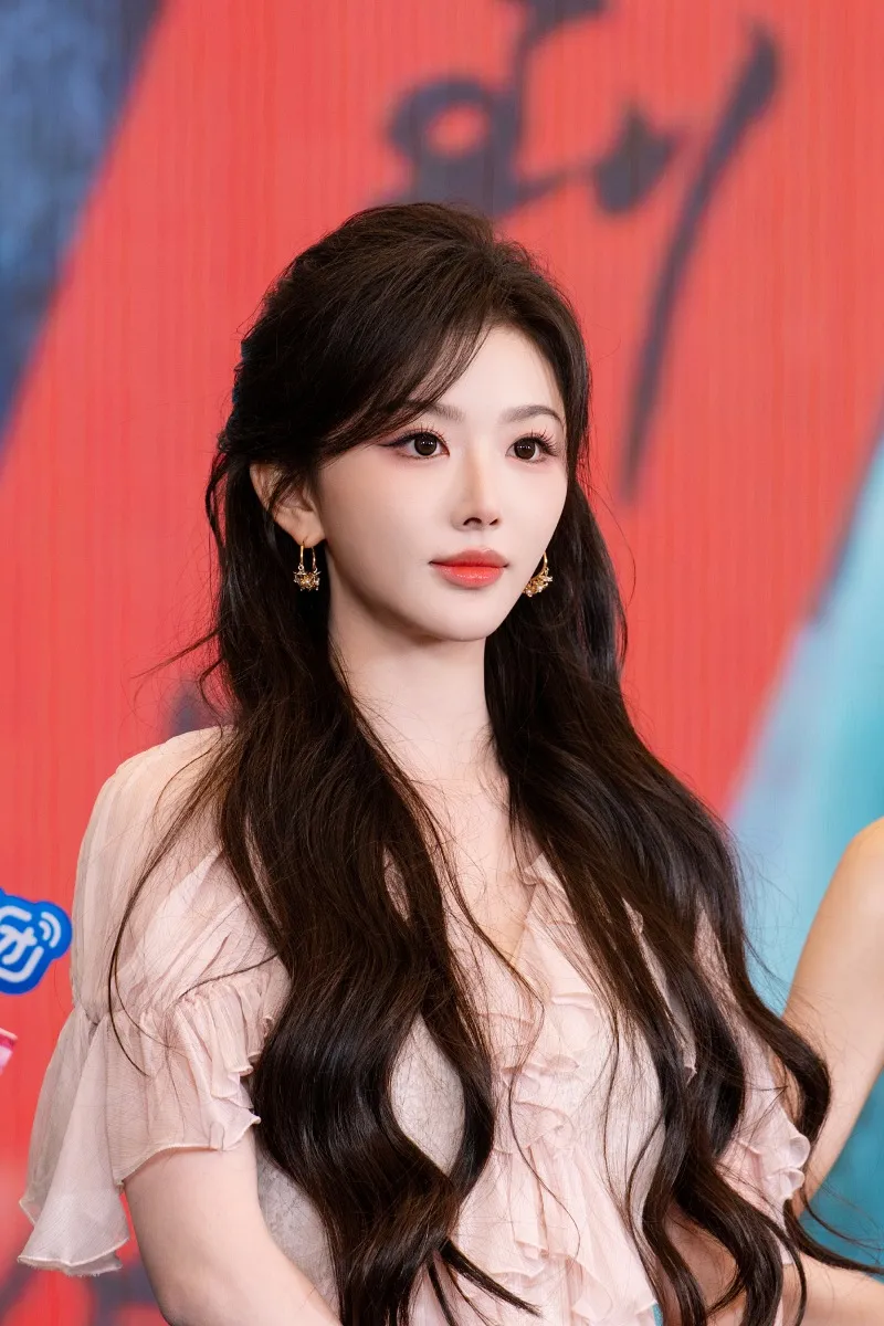 voh-tieu-su-khong-tuyet-nhi-h-5