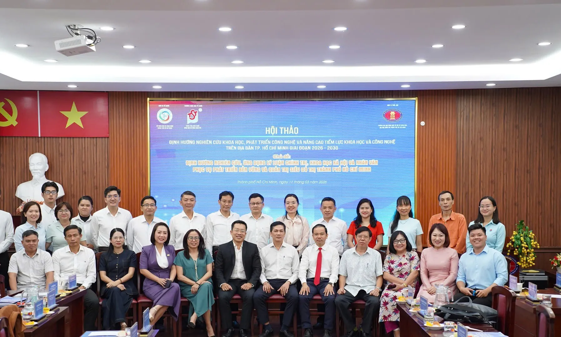 z7633706464593_7bd93938dcd3c70eb08213a5c886b40e