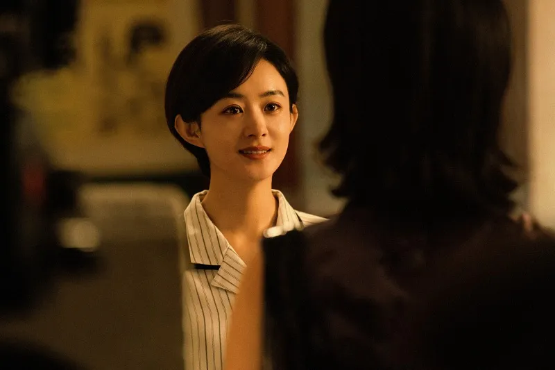 voh-duong-mich-trieu-le-dinh-tranh-thi-hau-bach-ngoc-lan-2026-9