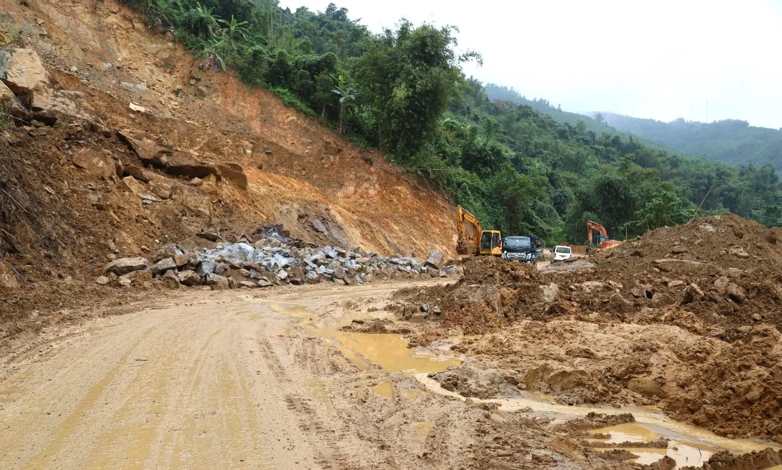 Chủ động phòng chống thiên tai từ sớm, giữ thông suốt giao thông