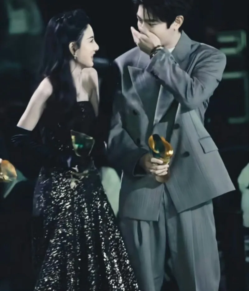 voh-cp-ao-uoc-tong-to-nhi-va-dinh-vu-he-chinh-thuc-nen-duyen-trong-tu-cung-lenh-9