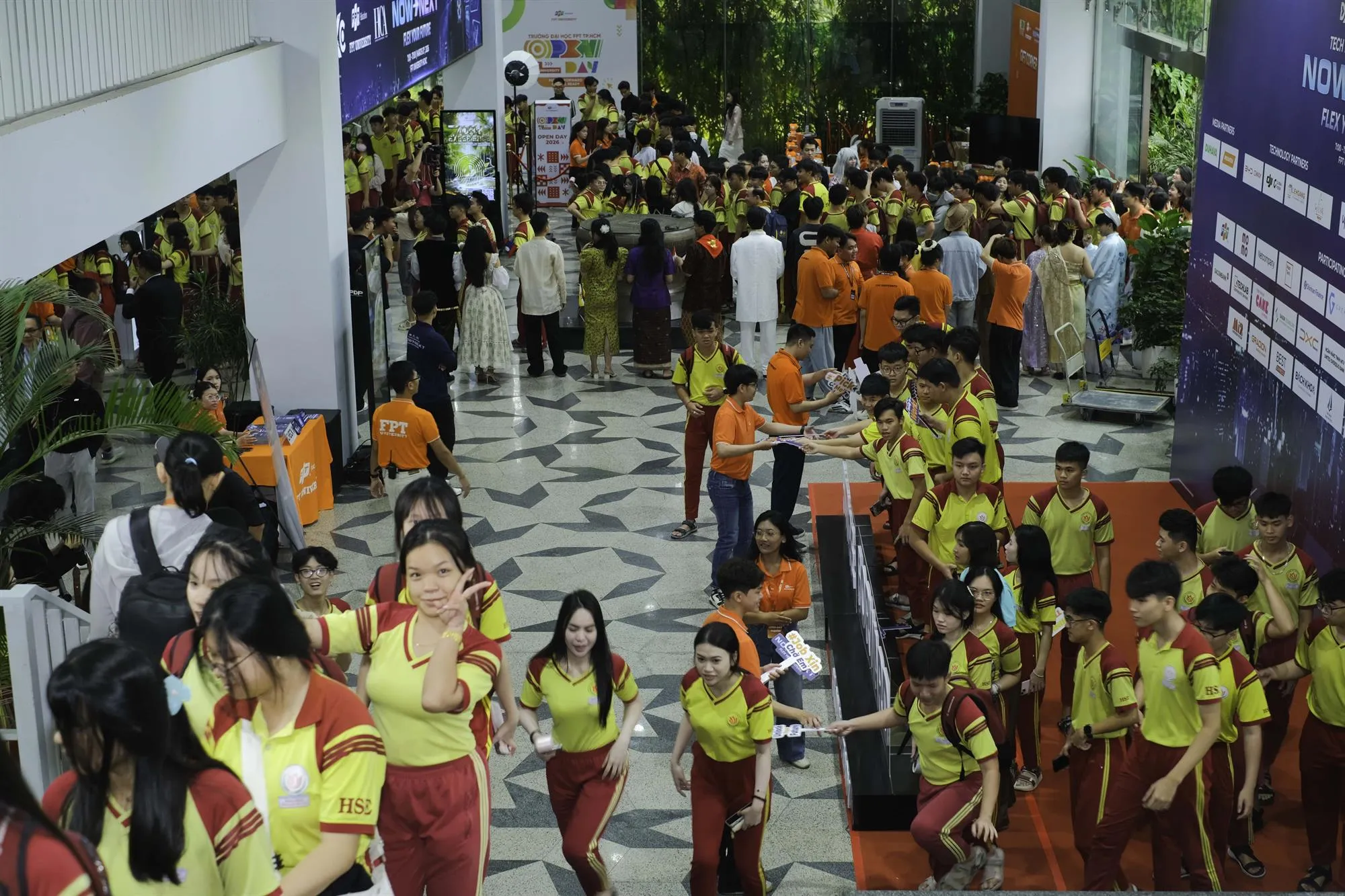 Ngày hội thu hút đông đảo học sinh sinh viên tham gia