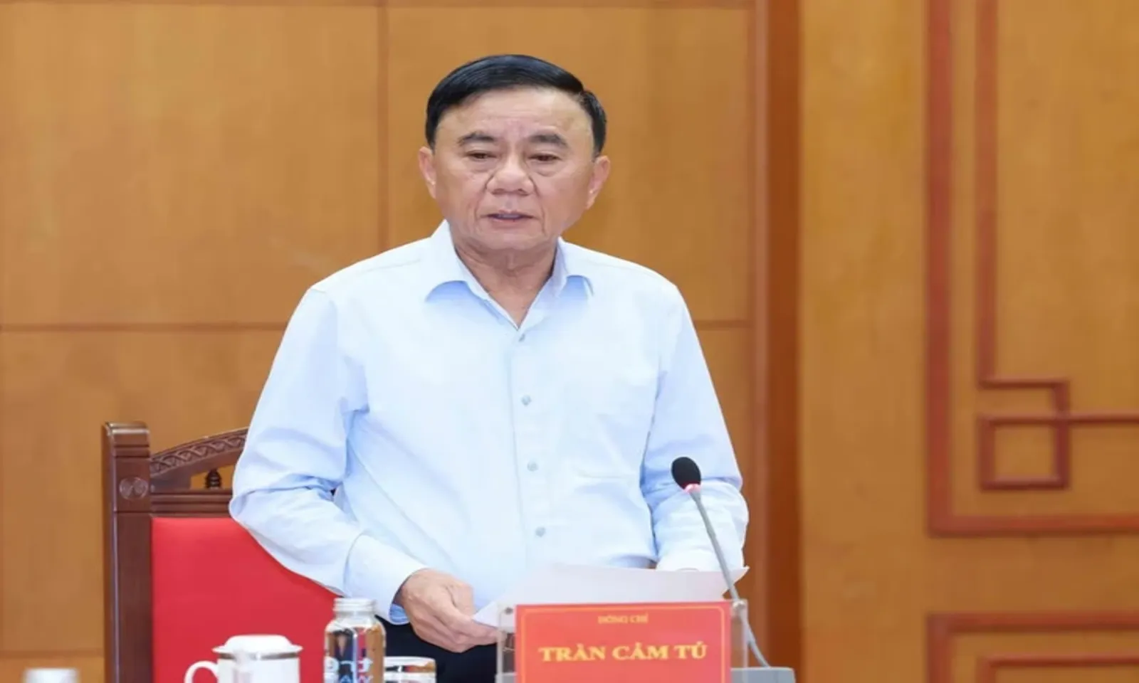 Bộ Chính trị chỉ đạo giữ ổn định giá xăng dầu, bảo đảm nguồn cung trong mọi tình huống – Hình 1