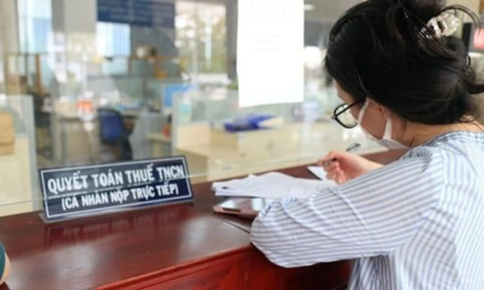 Giảm trừ gia cảnh: Không được đăng ký tại hai công ty cùng lúc