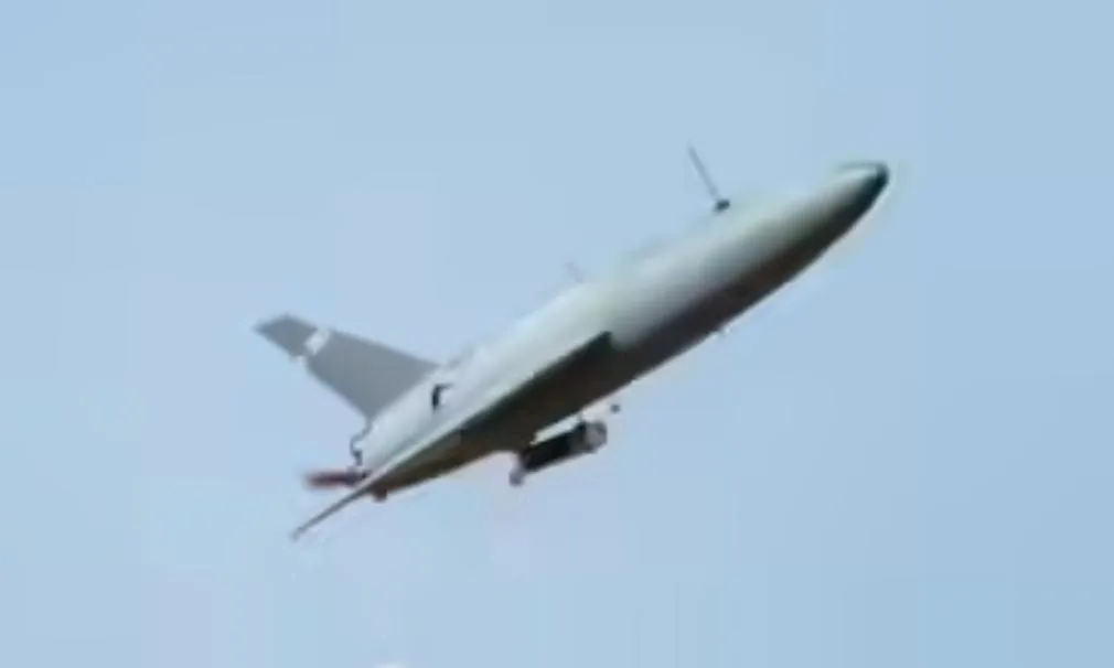 Iran tuyên bố UAV cảm tử tiếp tục xuất kích, nhắm vào căn cứ Mỹ và mục tiêu Israel