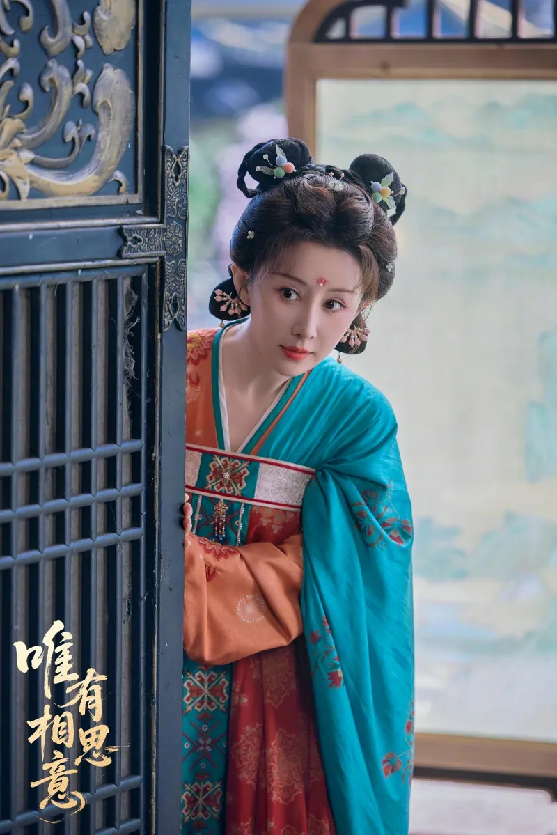 voh-9-nu-dien-vien-hoa-ngu-du-tai-sac-nhung-chi-co-so-nu-phu-11