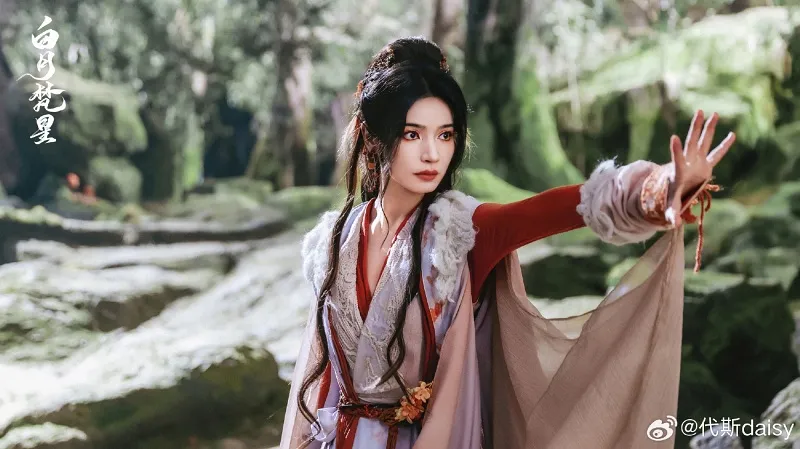 voh-9-nu-dien-vien-hoa-ngu-du-tai-sac-nhung-chi-co-so-nu-phu-13