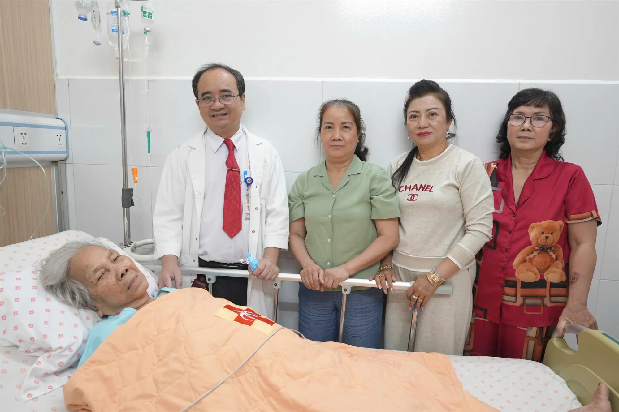 z7648626575822_877c4e0b3fdd3a45125b5bc74671f348