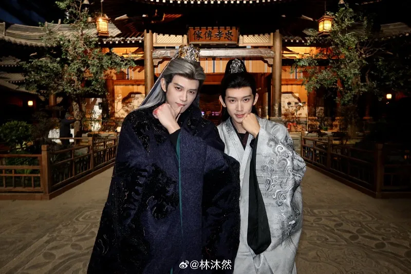 voh-ben-le-dien-vien-truc-ngoc-hoa-ra-toan-la-nguoi-nha-9