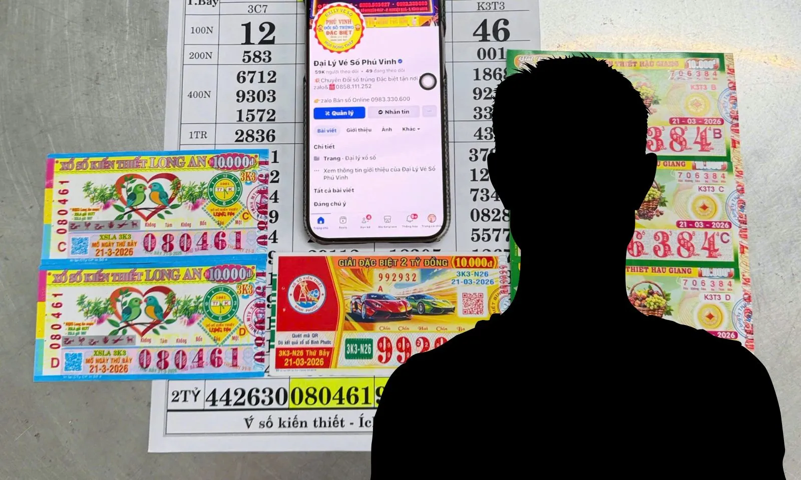 Trúng 2 tờ độc đắc, người đàn ông tiếp tục nhận thêm giải phụ