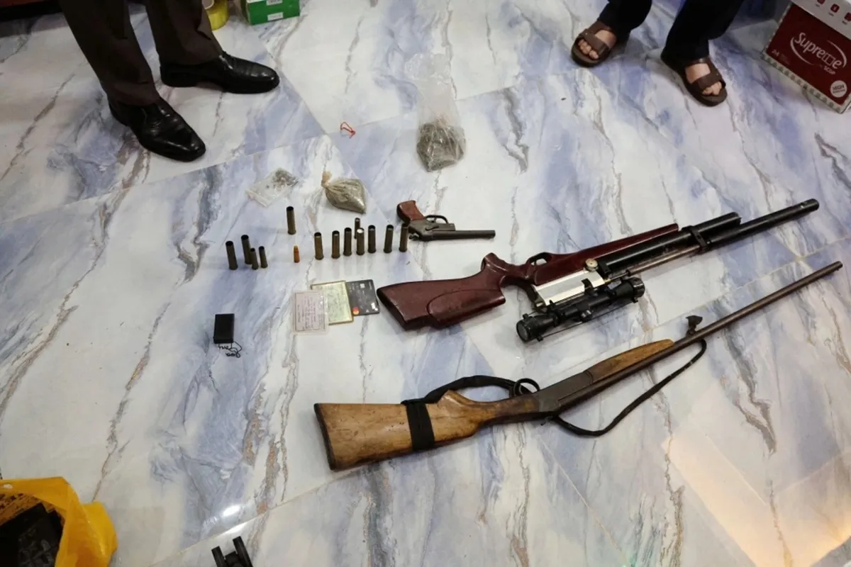 Nhiều súng đạn bị thu giữ. Ảnh Công an cung cấp