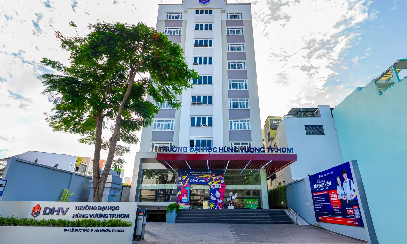 Mùa tuyển sinh 2026: Đại học mở ngành AI, đón đầu nhân lực kinh tế số