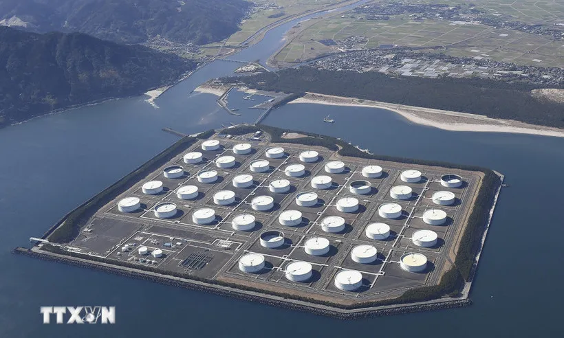 Nhật Bản tiến hành đợt xả kho dự trữ dầu lớn nhất từ trước tới nay