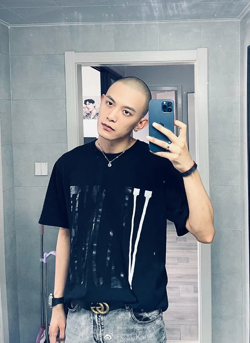 voh-phim-cua-dang-khai-17