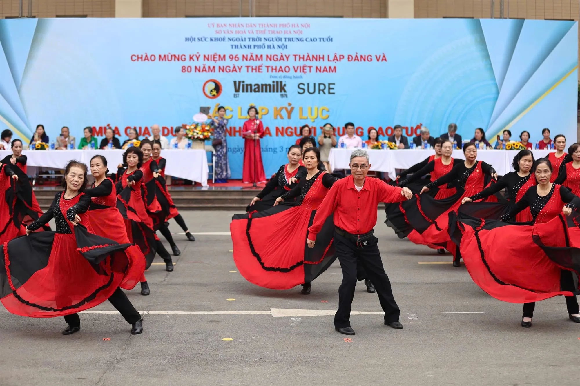 z7643548573096_7deebf50d4ddbc9ae3136183acc48e76