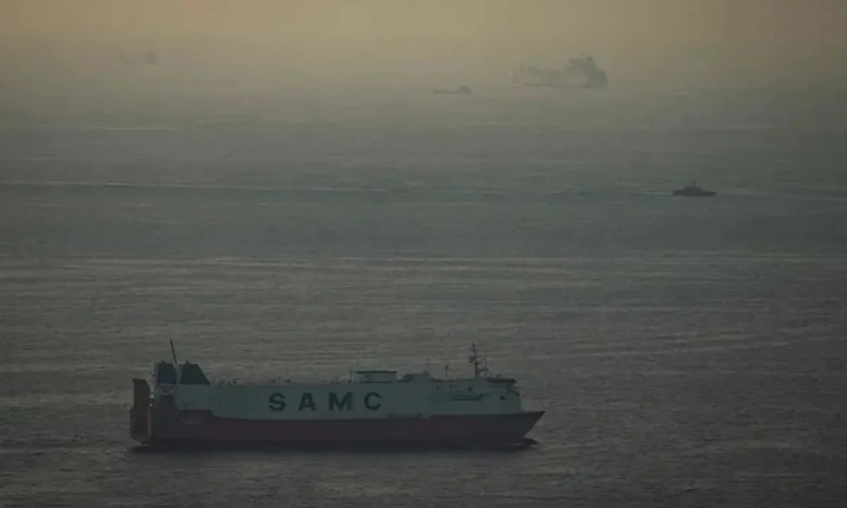 Iran phủ nhận “tín hiệu thiện chí”, 20.000 thủy thủ mắc kẹt tại eo biển Hormuz