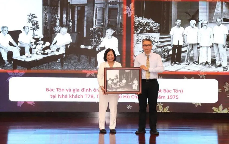 trien-lam-ton-duc-thang_20260331091629