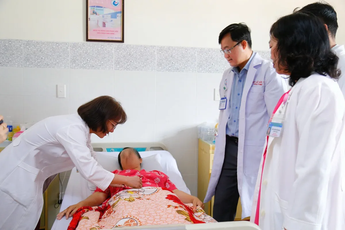 z7675801494662_4c0ea96bce5eb3c3c4d2aaf837a79271