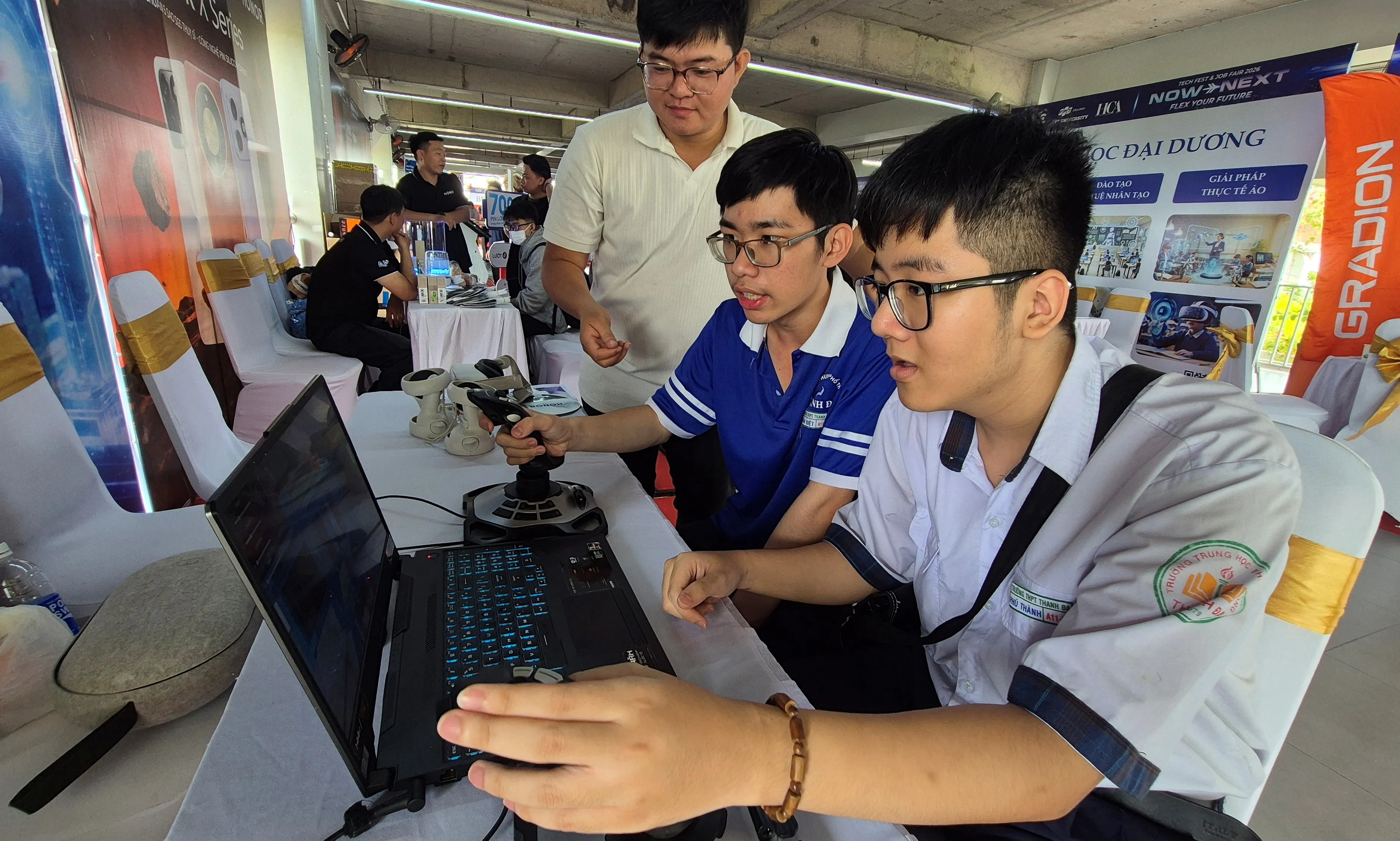 Dự kiến miễn phí sách giáo khoa toàn quốc từ năm học 2029-2030