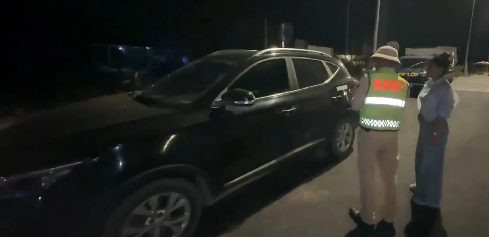 Vi phạm tốc độ trên cao tốc