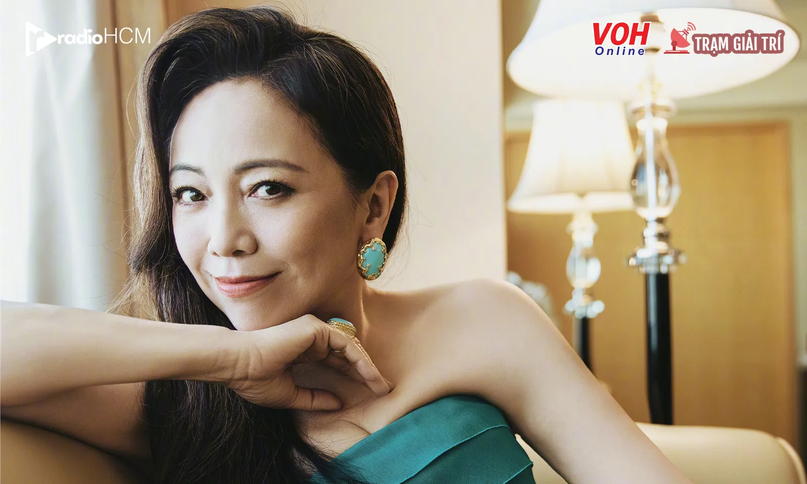 Thị hậu TVB Đặng Tụy Văn bóc trần vết sẹo tuổi thơ gây xúc động