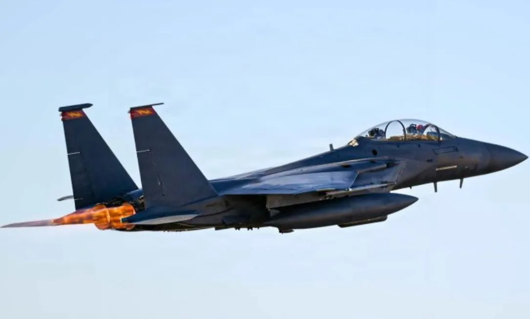 2 trực thăng Mỹ trúng hỏa lực Iran khi tìm kiếm phi công F-15