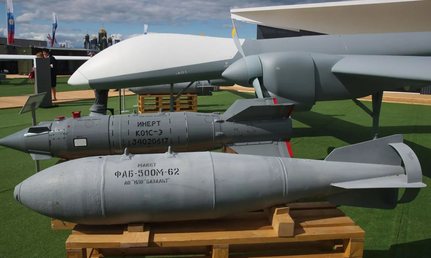 Ukraine tung “lá chắn điện tử”, vô hiệu hóa bom lượn Nga