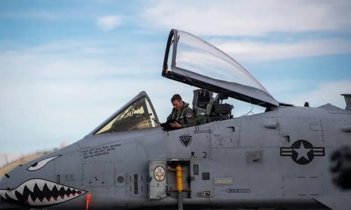 Iran nói bắn trúng A-10 Mỹ, xung đột vùng Vịnh tiếp tục leo thang