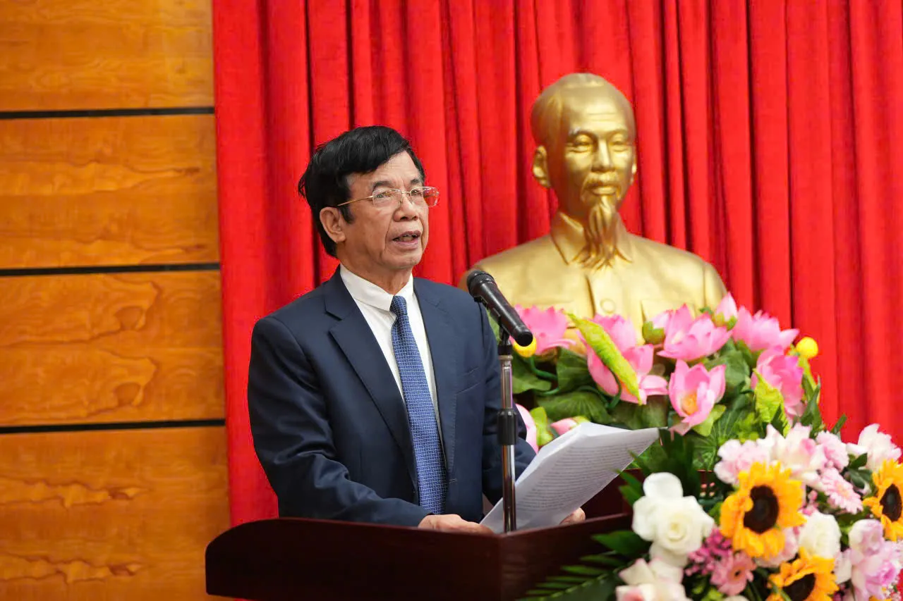 Giáo sư, tiến sĩ Lê Hồng Hạnh, Chủ tịch VIAC