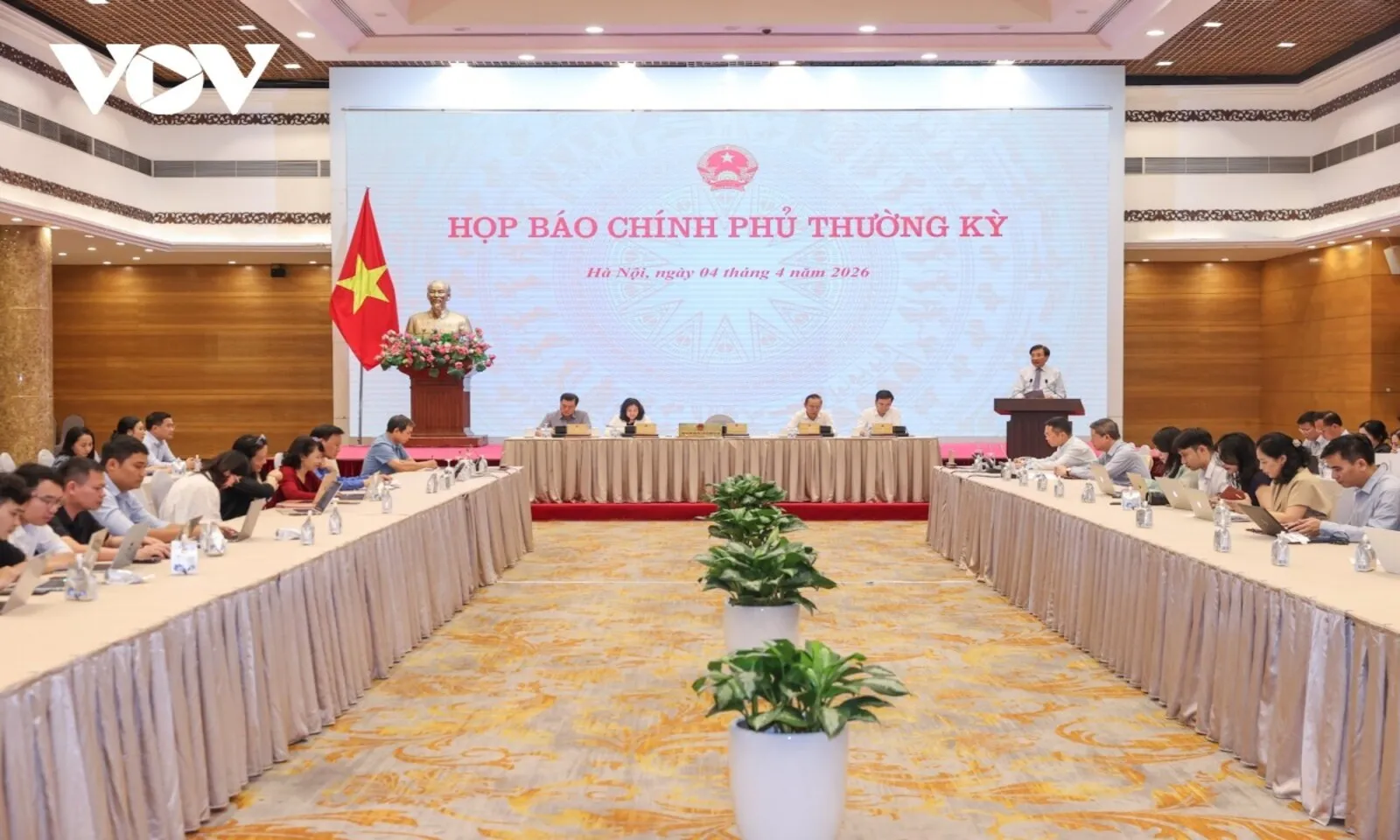 Đảm bảo đủ xăng dầu đến hết tháng 4, quyết không để thiếu điện – Hình 1