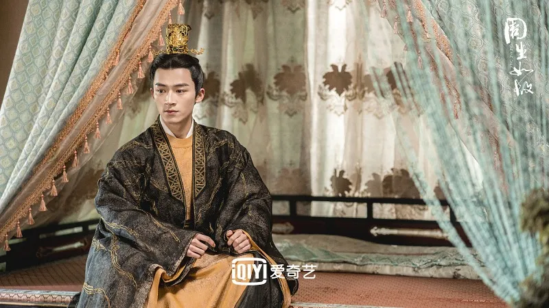 voh-vi-sao-phan-dien-co-trang-nhu-te-man-truc-ngoc-ngay-cang-co-suc-hut-2