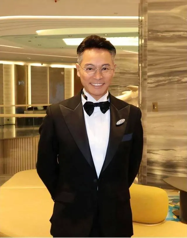 TVB diễn đế Quách Tấn An tiết lộ có thể ngừng đóng phim, tập trung vai trò giám đốc công ty niêm yết 1 TVB diễn đế Quách Tấn An tiết lộ có thể ngừng đóng phim, tập trung vai trò giám đốc công ty niêm yết 1