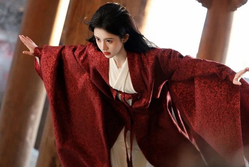 voh-review-nguyet-lan-y-ky-16