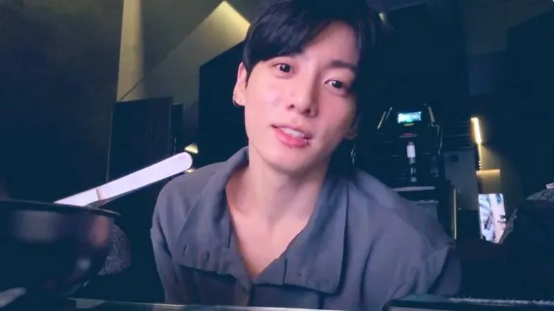 Jungkook (BTS) xin lỗi lúc 4h sáng: Hồi đáp lùm xùm và bài toán giữ gìn hình ảnh idol 1