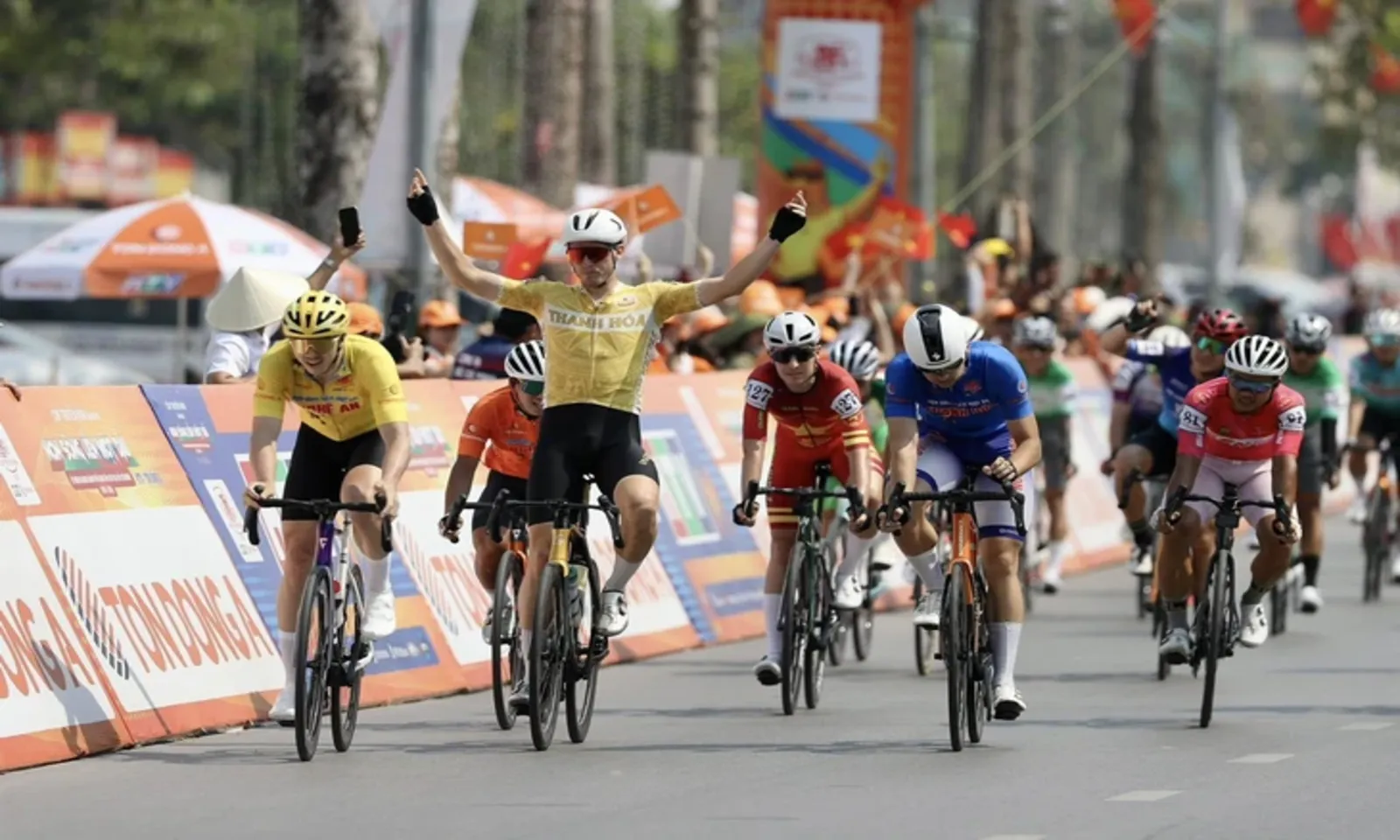 Ngoại binh Nga giúp Thanh Hóa lần đầu thắng chặng ở Cúp truyền hình TPHCM 2026