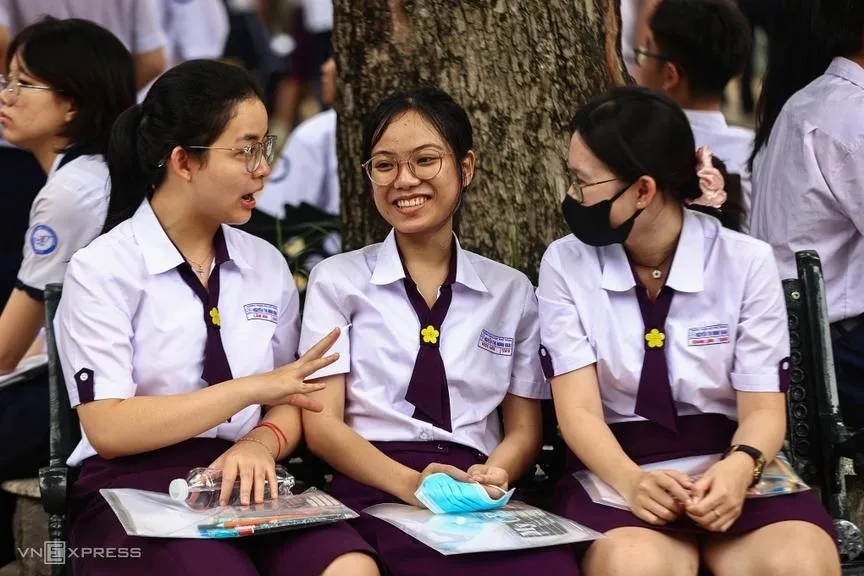 thi-tot-nghiep-2-final_20260409123235