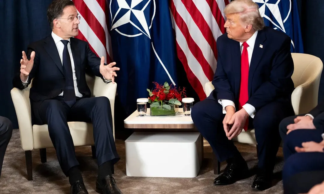 Tổng thống Donald Trump cân nhắc rút Mỹ khỏi NATO