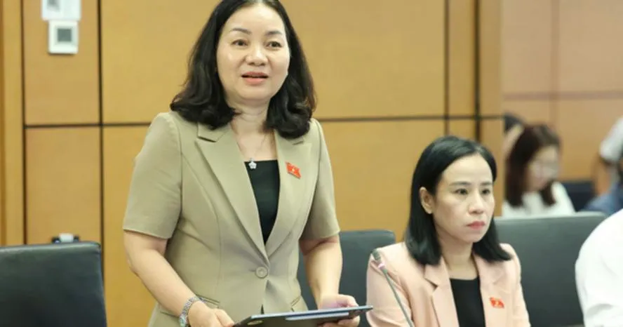 Đại biểu nêu bất cập khi dịch vụ công số “khai online vẫn phải nộp bản giấy“