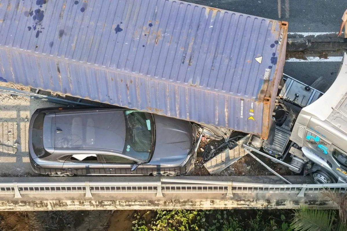 Hiện trường tai nạn - Ảnh Báo xây dựng