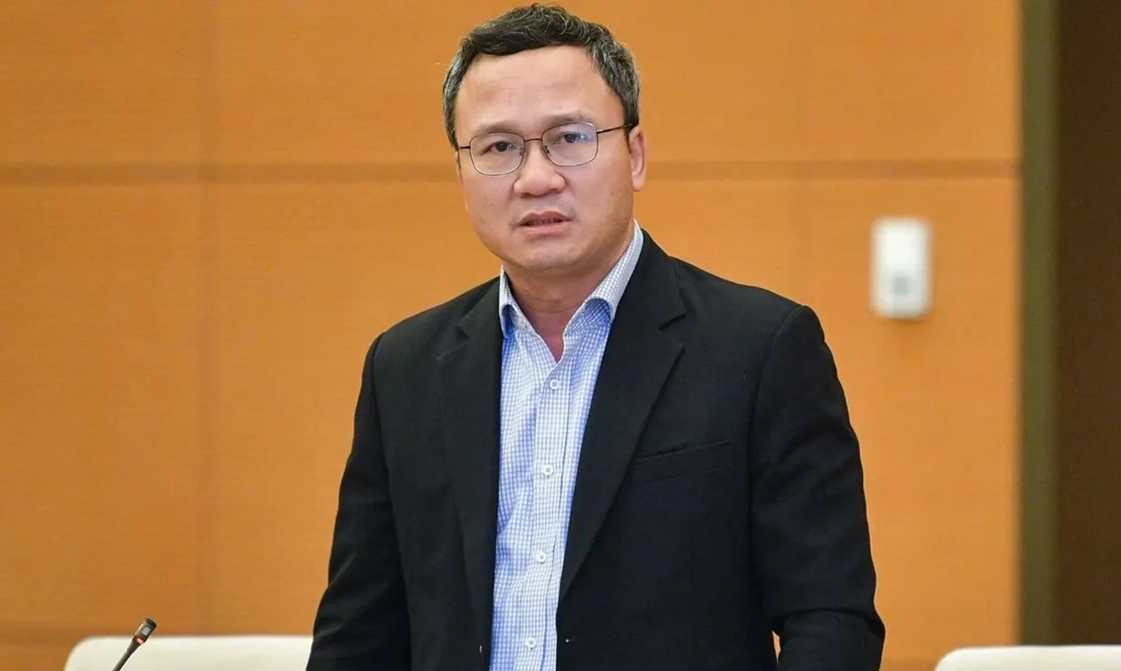 Ông Khuất Việt Hùng rời ghế Chủ tịch Hanoi Metro