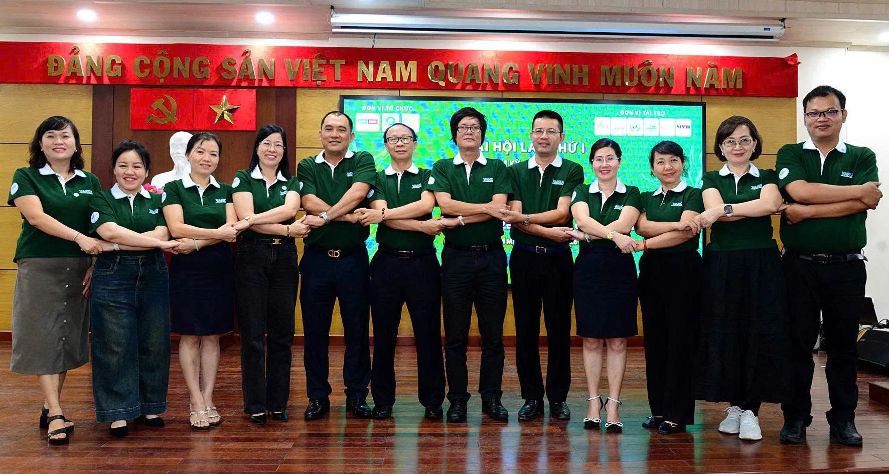 gen-h-Ban chấp hành của HCM SME ra mắt 1